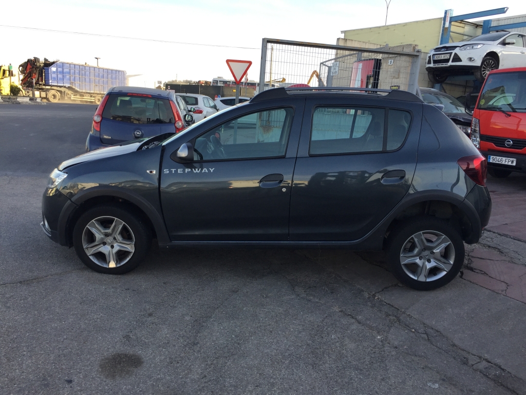 DACIA SANDERO 900 INY 90CV