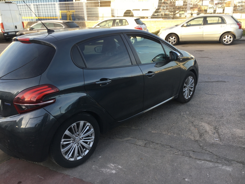 PEUGEOT 208 1.6 HDI 100CV