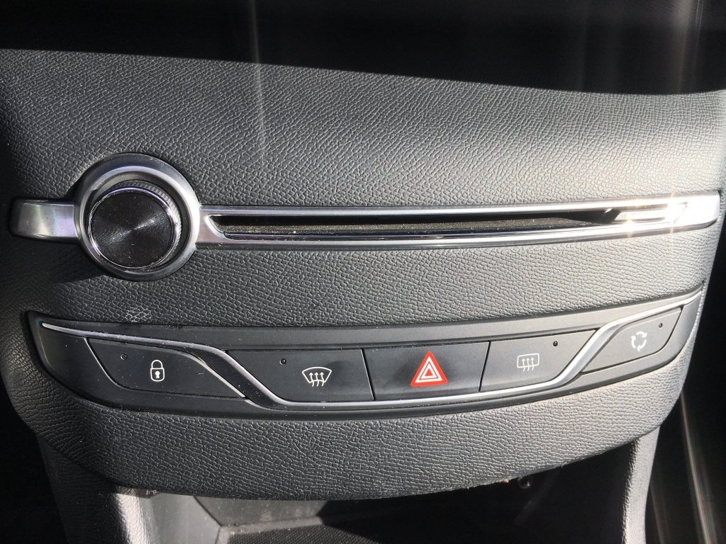 PEUGEOT 308 1.6 HDI 92CV