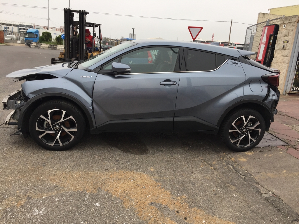 TOYOTA C-HR 1.8 HIBRIDO 98CV