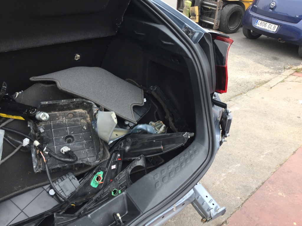TOYOTA C-HR 1.8 HIBRIDO 98CV