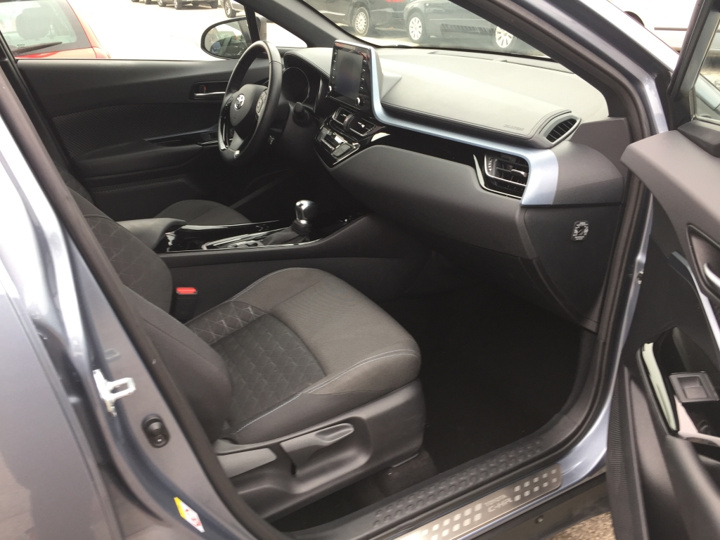 TOYOTA C-HR 1.8 HIBRIDO 98CV