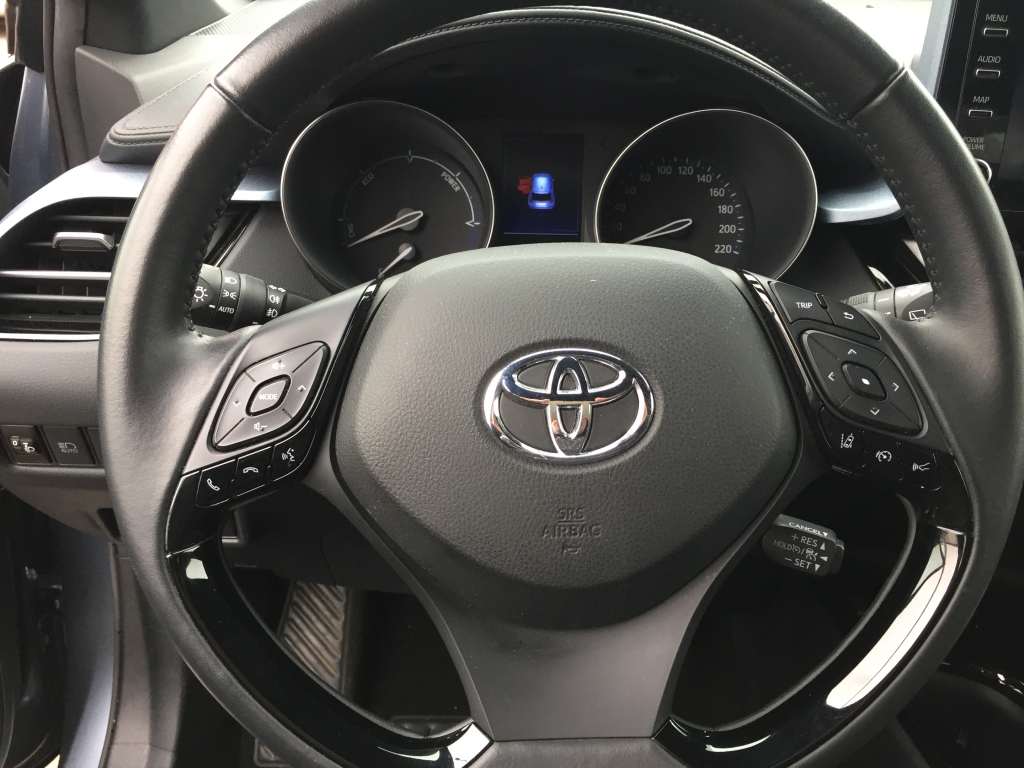 TOYOTA C-HR 1.8 HIBRIDO 98CV