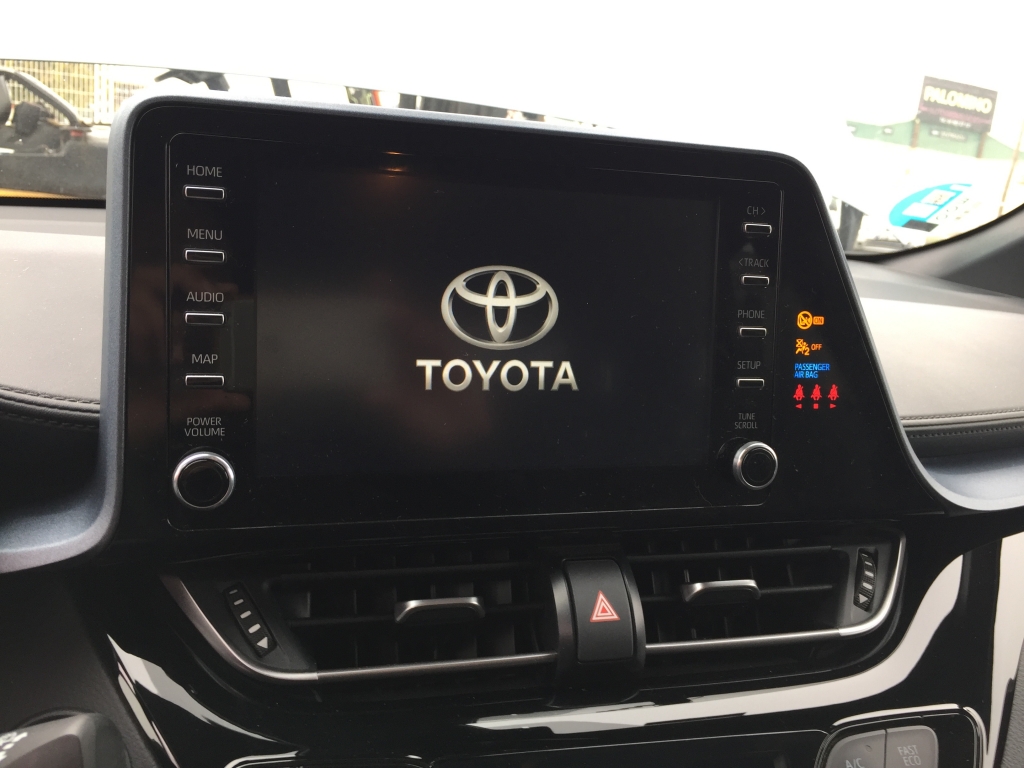 TOYOTA C-HR 1.8 HIBRIDO 98CV