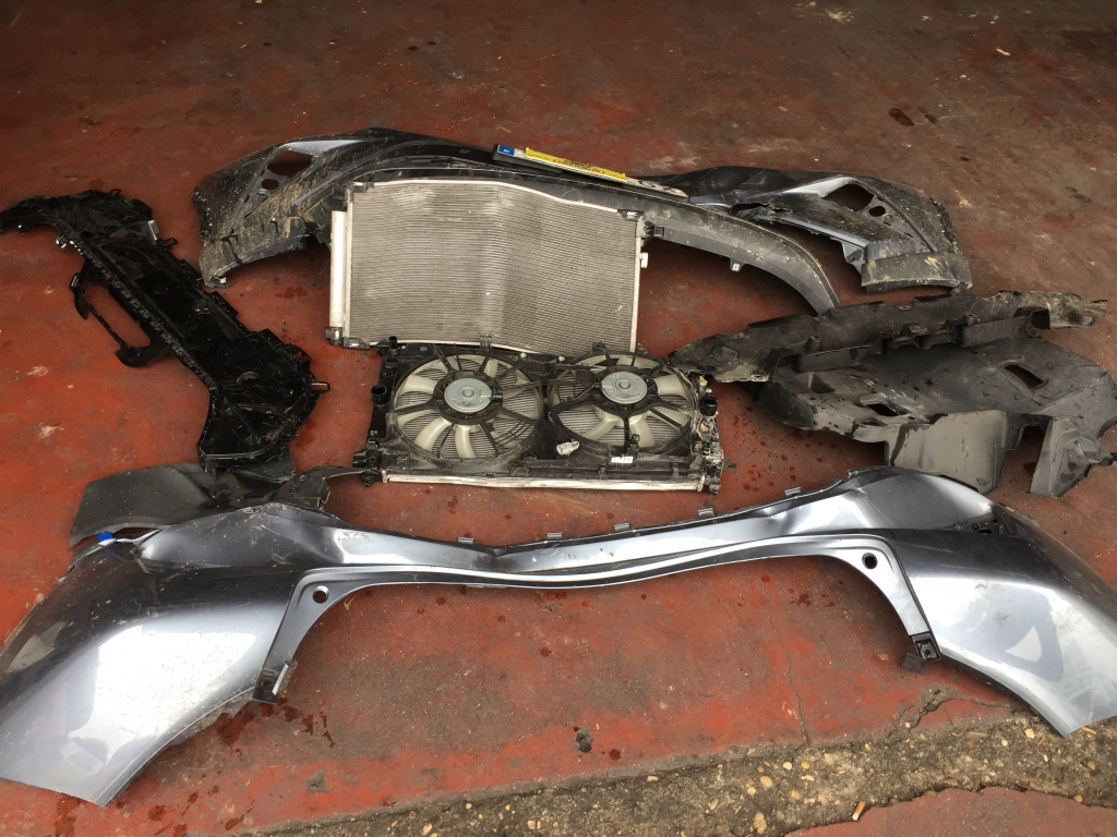 TOYOTA C-HR 1.8 HIBRIDO 98CV