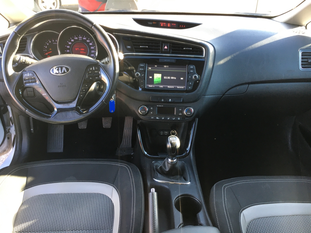 KIA CEE D 1.4 CRDI 90CV
