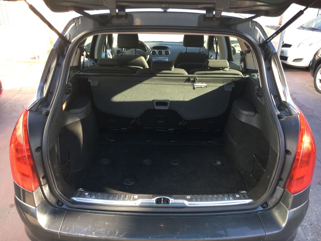 PEUGEOT 308 SW 2.0 HDI 136CV 7 PLAZAS