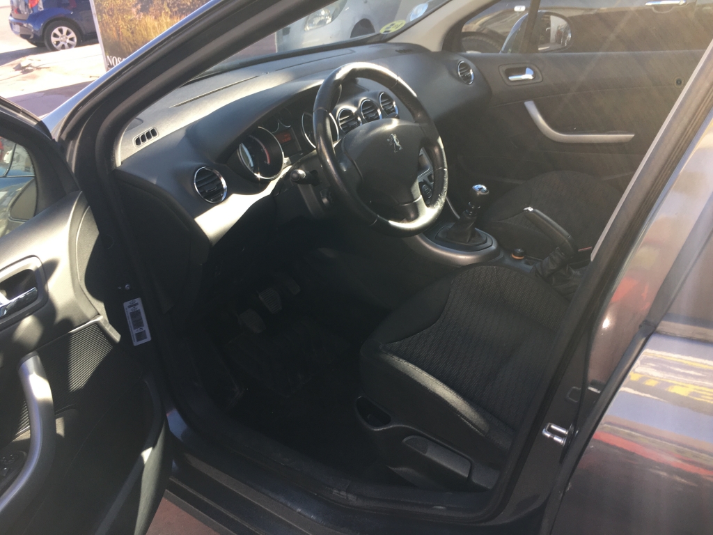 PEUGEOT 308 SW 2.0 HDI 136CV 7 PLAZAS