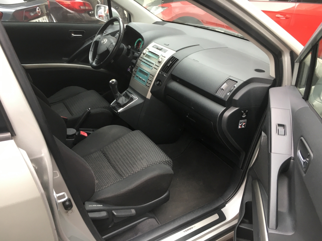 TOYOTA COROLLA VERSO 2.2 D4D 136CV 7 PLAZAS