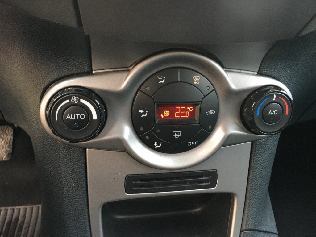 FORD FIESTA 1.2 INY 82CV