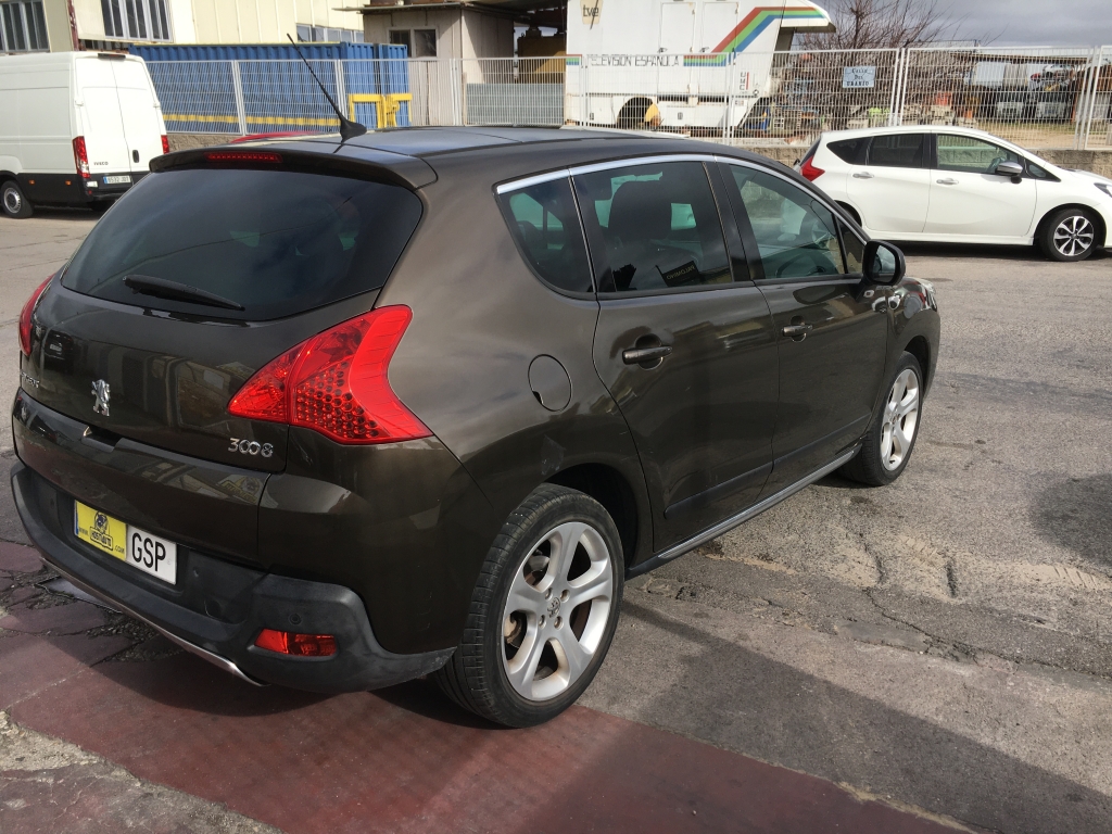 PEUGEOT 3008 1.6 HDI 110CV