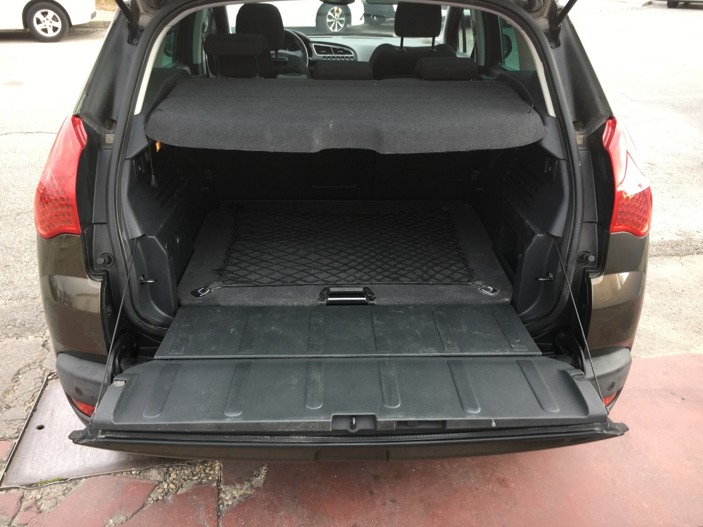 PEUGEOT 3008 1.6 HDI 110CV
