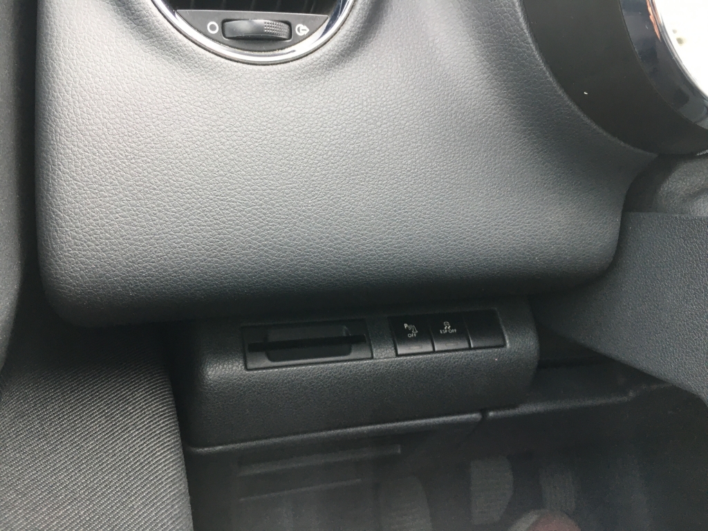 PEUGEOT 3008 1.6 HDI 110CV