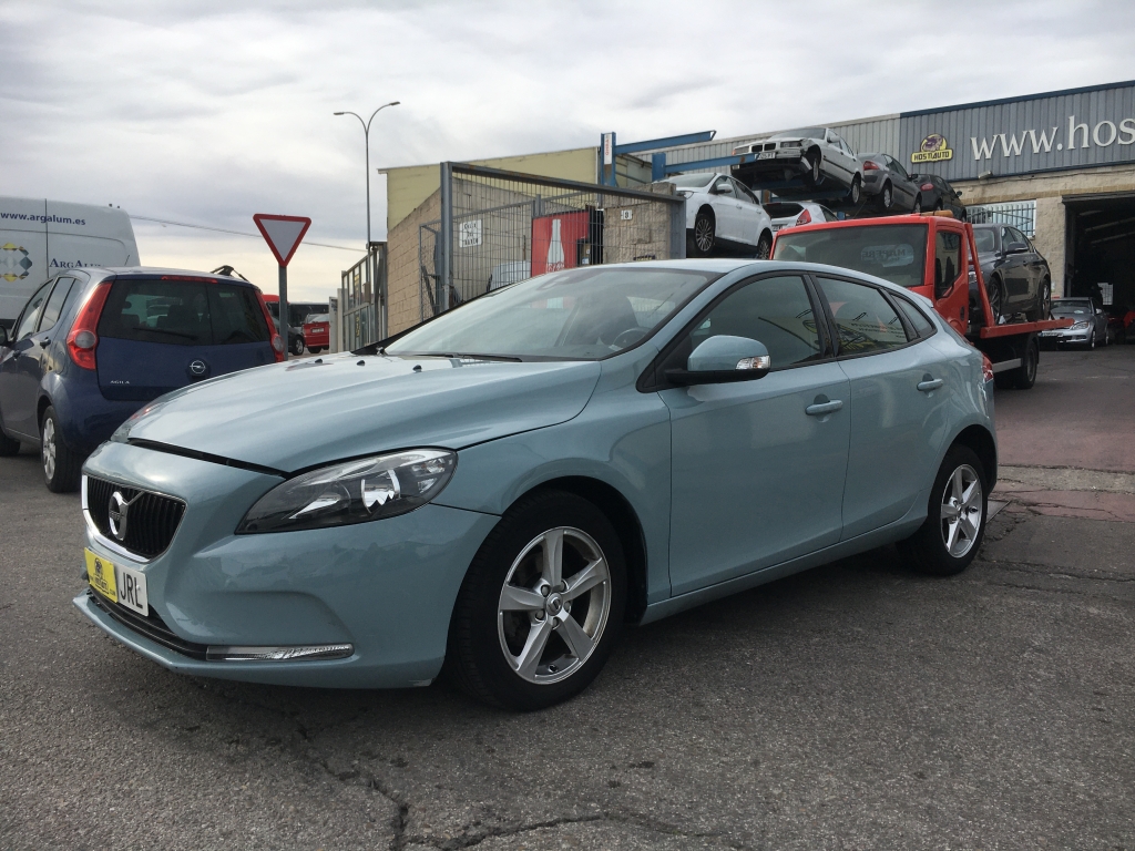 VOLVO V-40 D 2.0 120CV