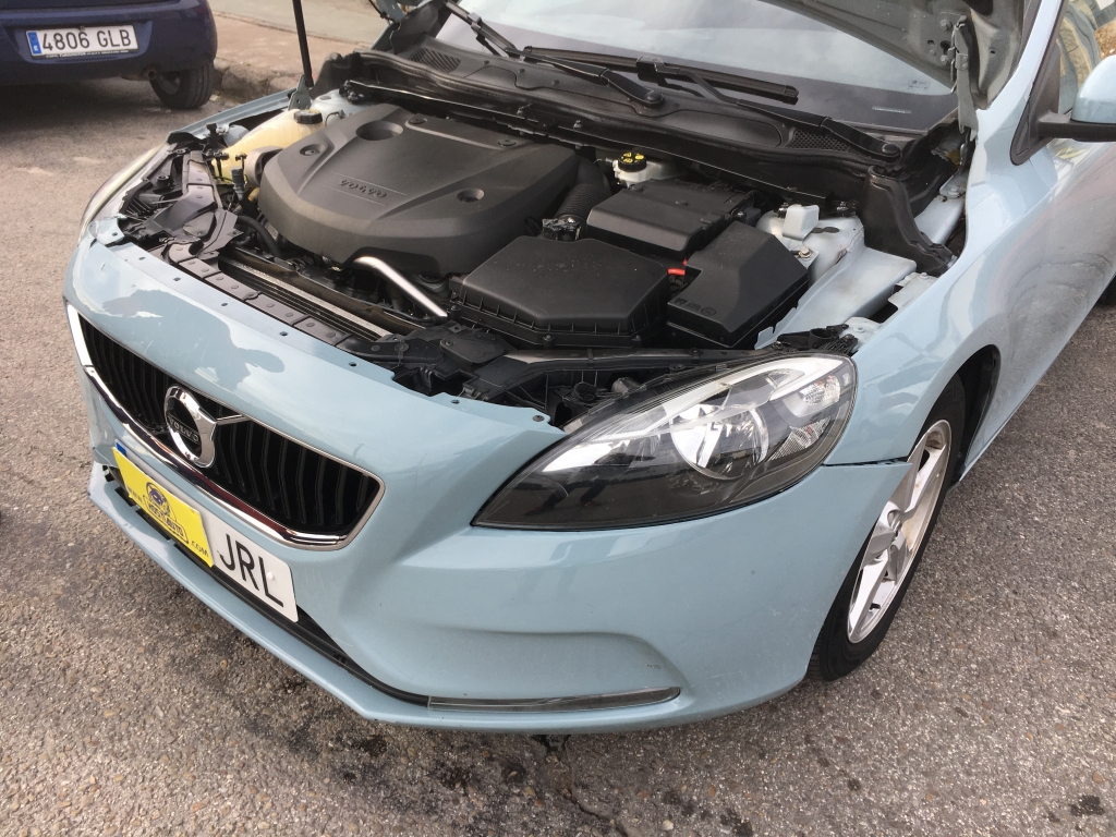 VOLVO V-40 D 2.0 120CV