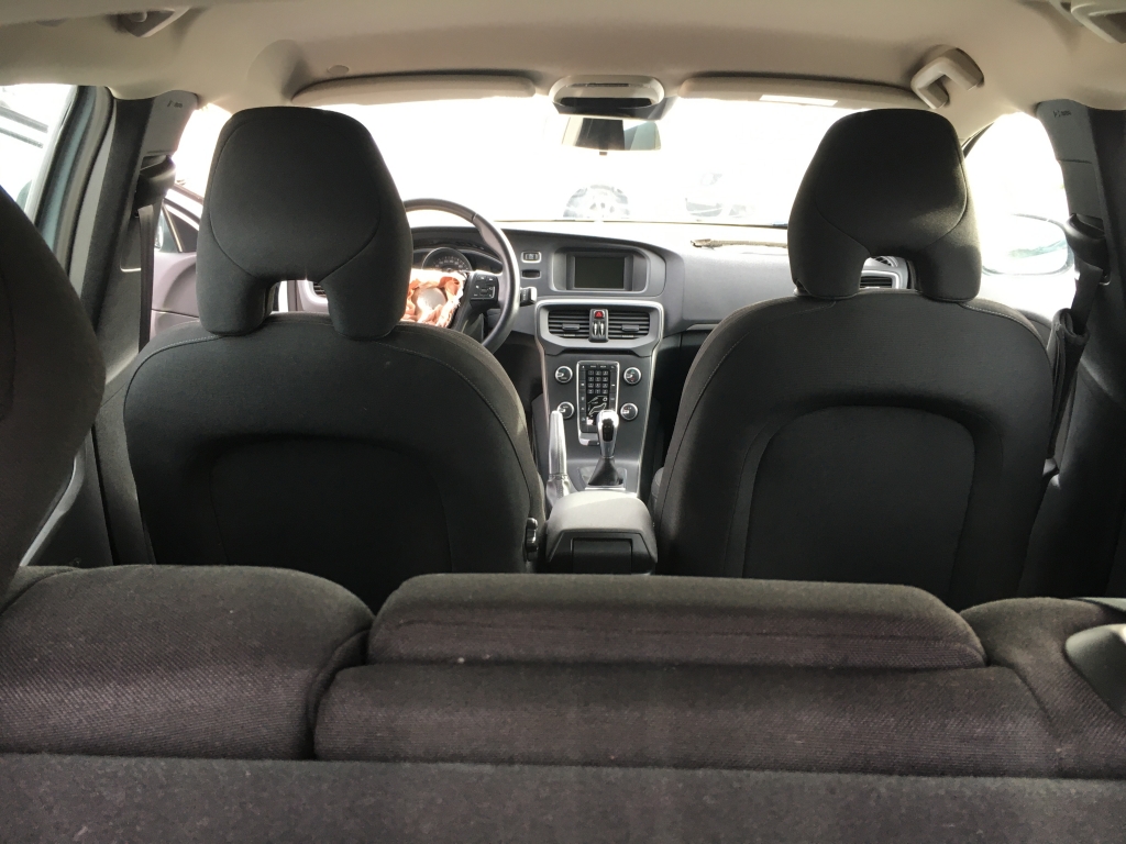 VOLVO V-40 D 2.0 120CV