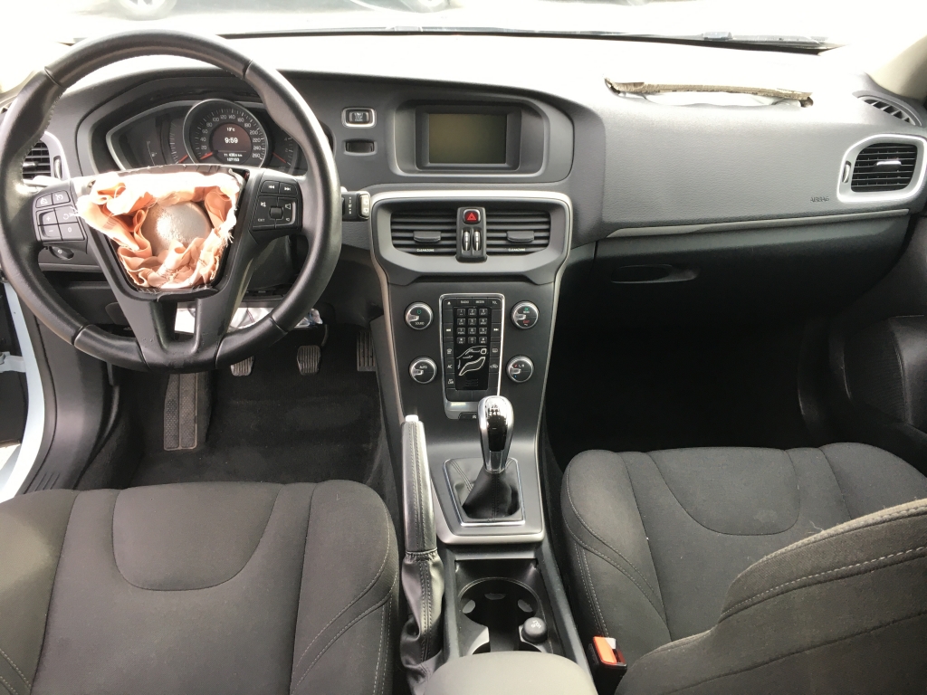 VOLVO V-40 D 2.0 120CV