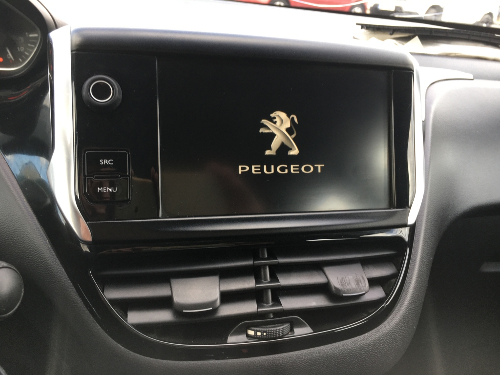 PEUGEOT 208 1.6 HDI 90CV