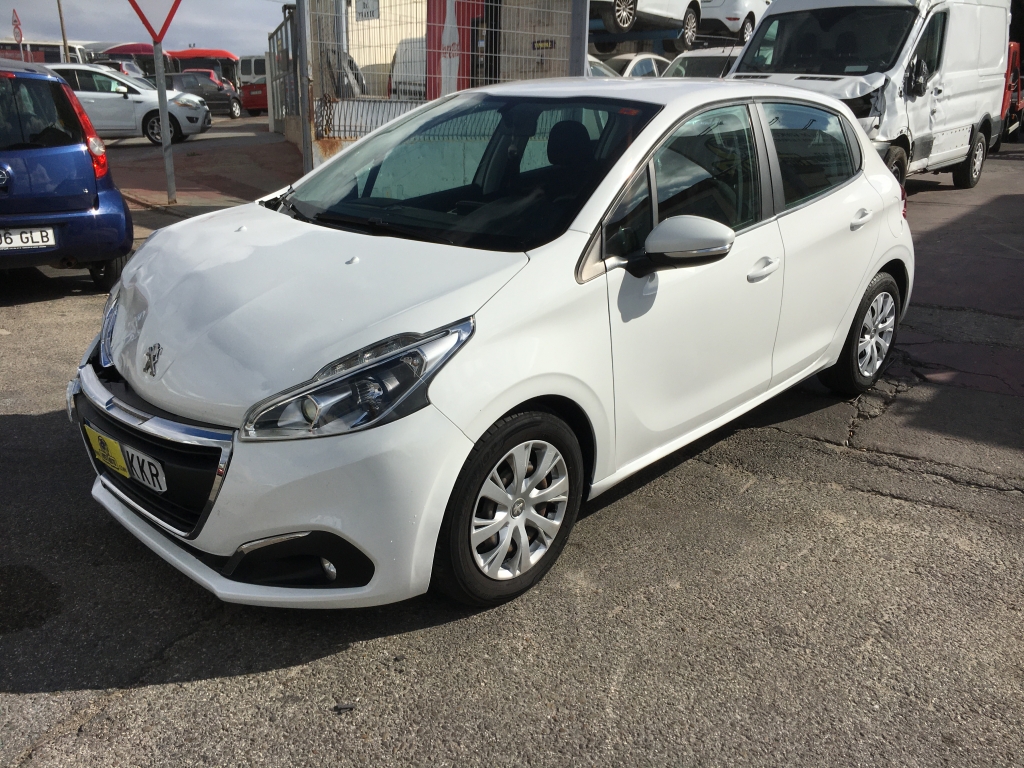 PEUGEOT 208 1.6 HDI 90CV