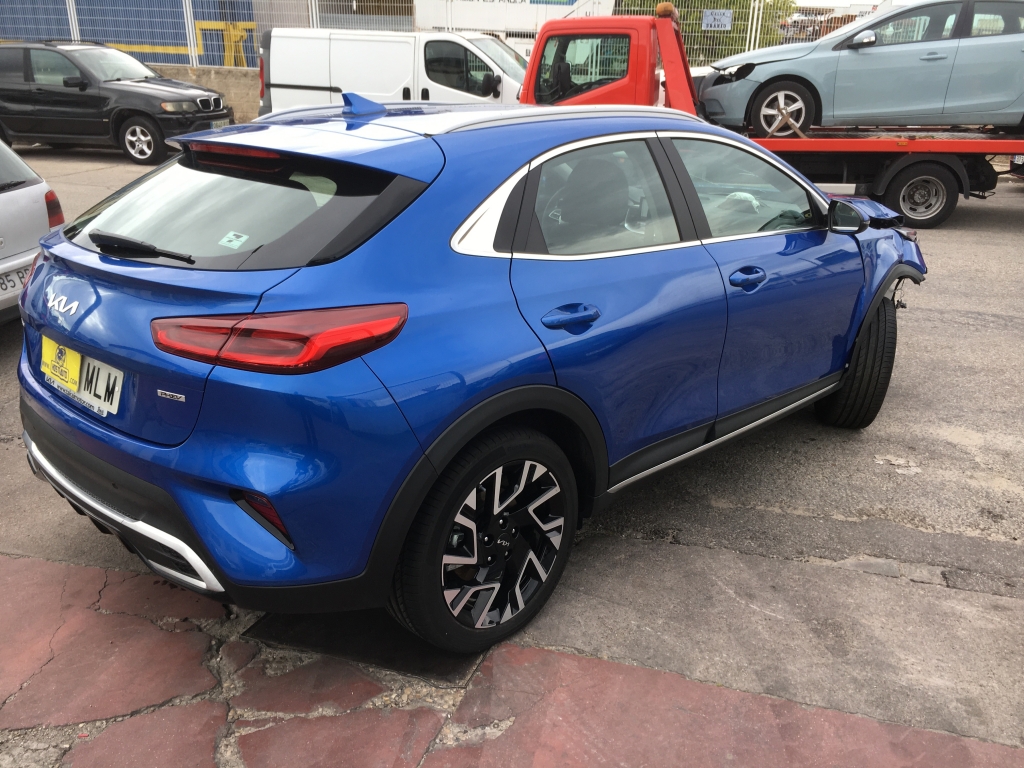 KIA XCEED 1.6 HIBRIDO 136CV AUT