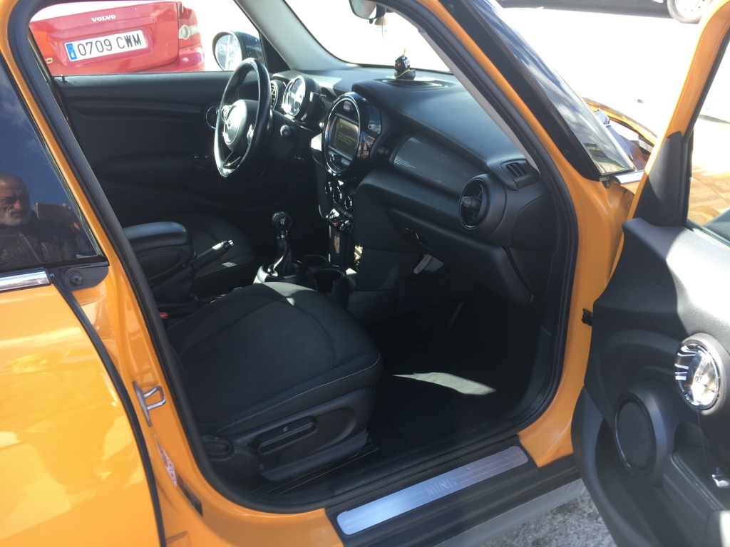 MINI COOPER 1.5 D 115CV