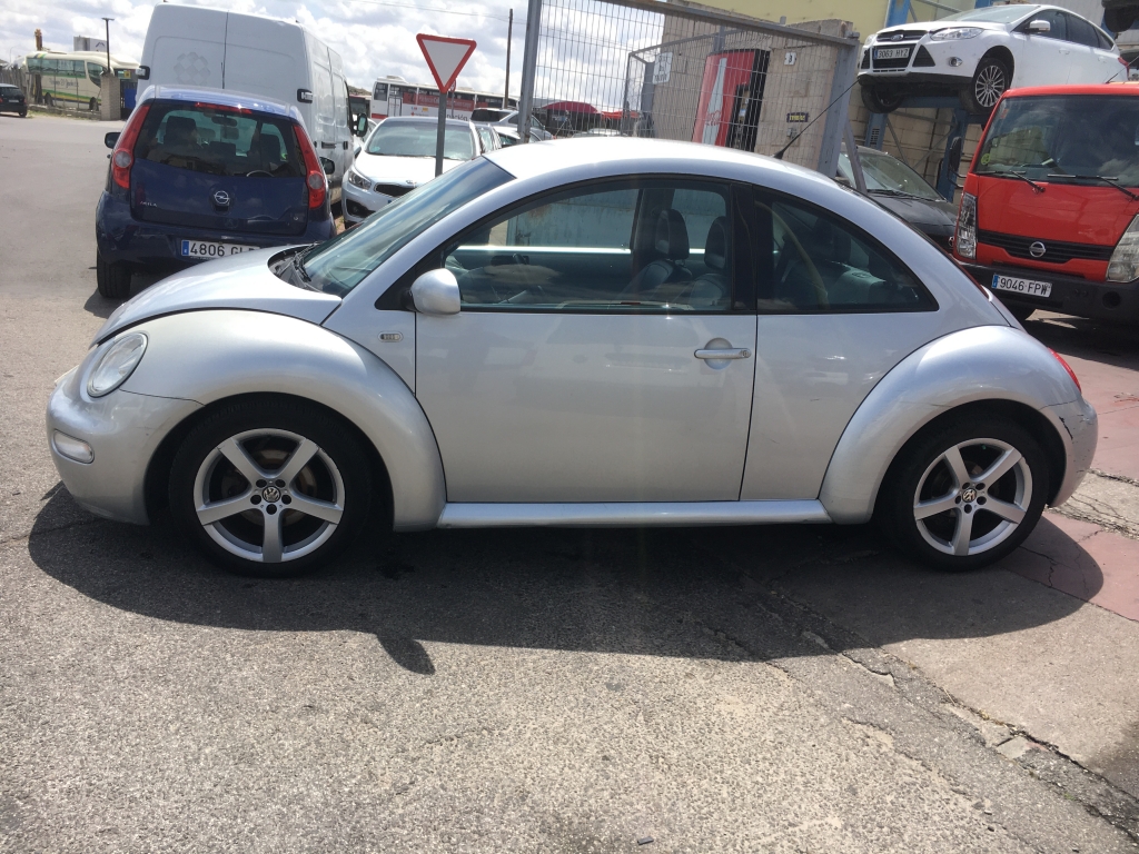 VOLKSWAGEN NEW BEETLE 1.9 TDI 90CV