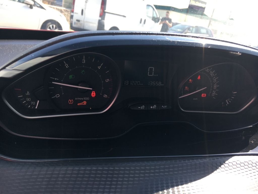 PEUGEOT 2008 1.54 HDI 102CV
