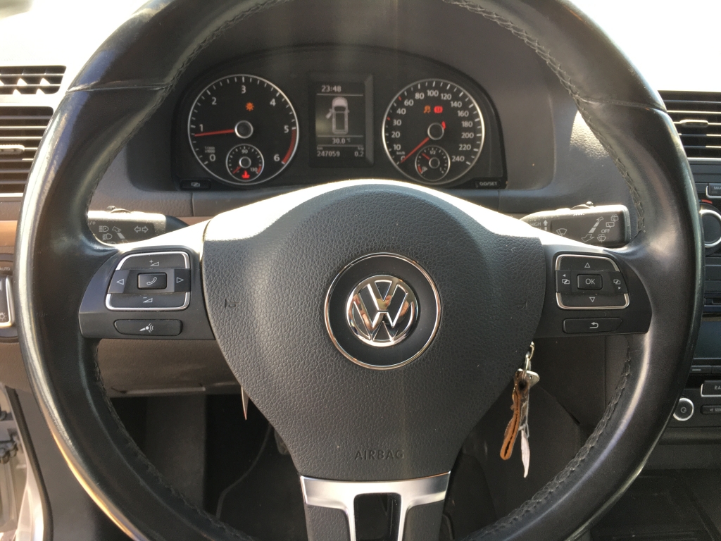 VOLKSWAGEN TOURAN 1.6 TDI 105CV 7 PLAZAS