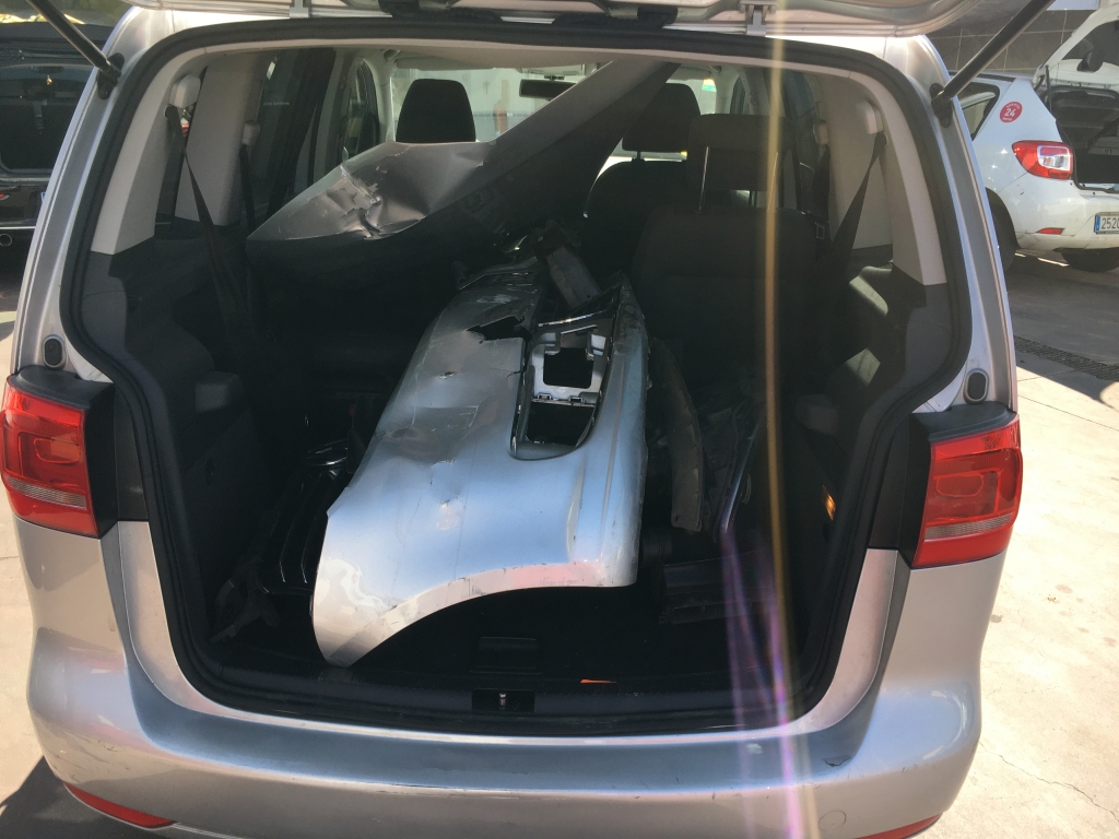 VOLKSWAGEN TOURAN 1.6 TDI 105CV 7 PLAZAS