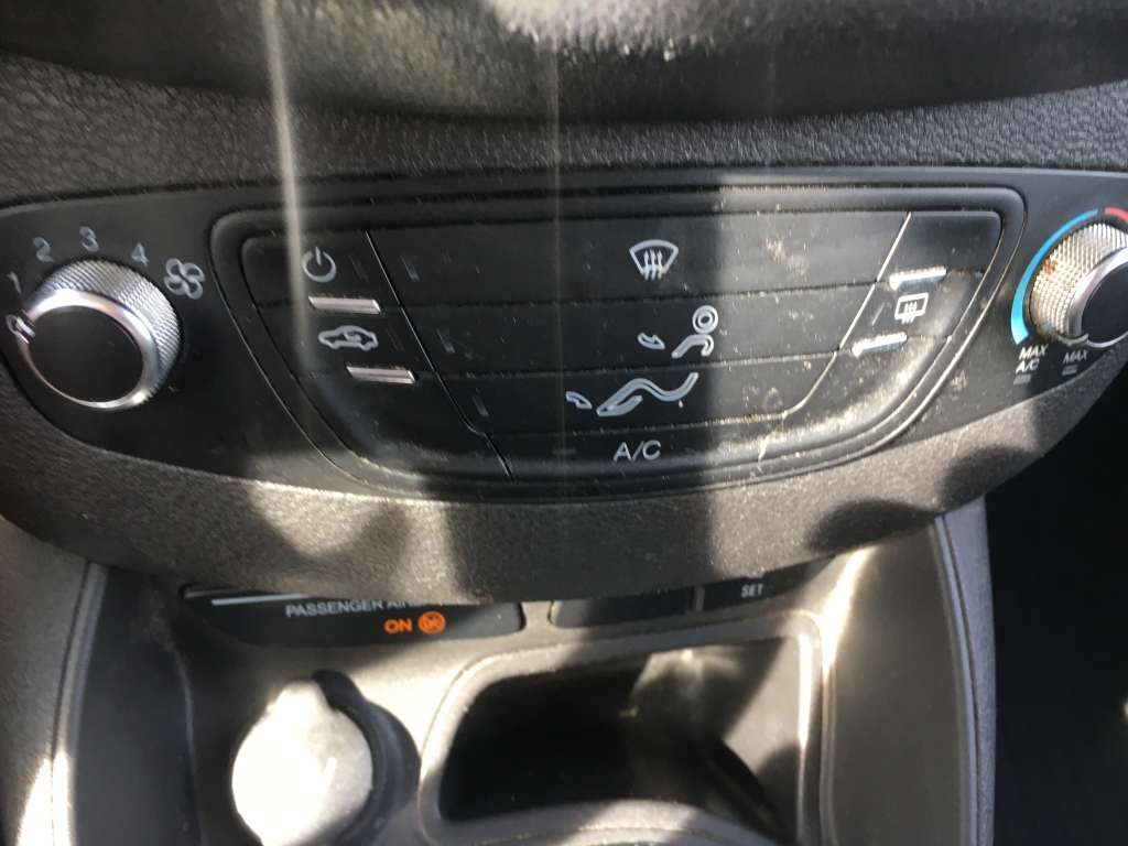 FORD TOURNEO COURIER 1.0 INY 100CV