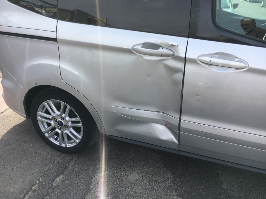 FORD TOURNEO COURIER 1.0 INY 100CV