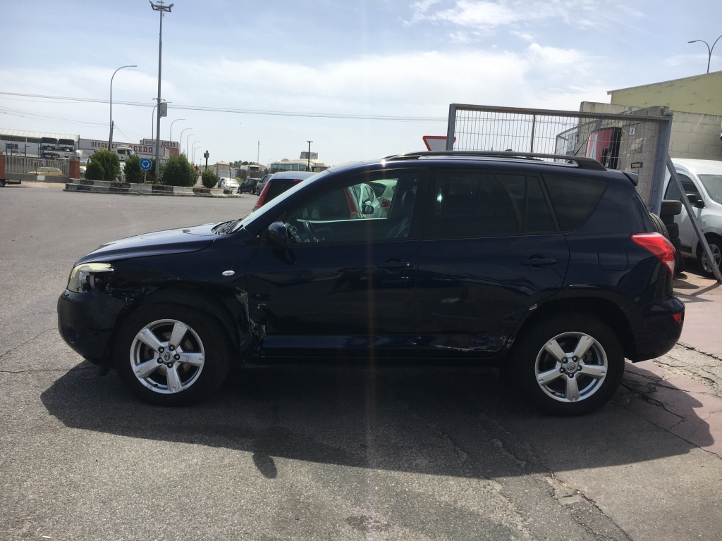 TOYOTA RAV-4 2.2 D4D 136CV 4X4