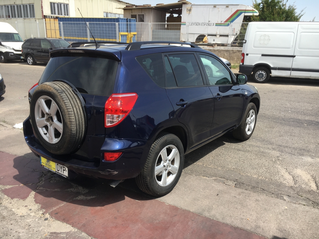 TOYOTA RAV-4 2.2 D4D 136CV 4X4