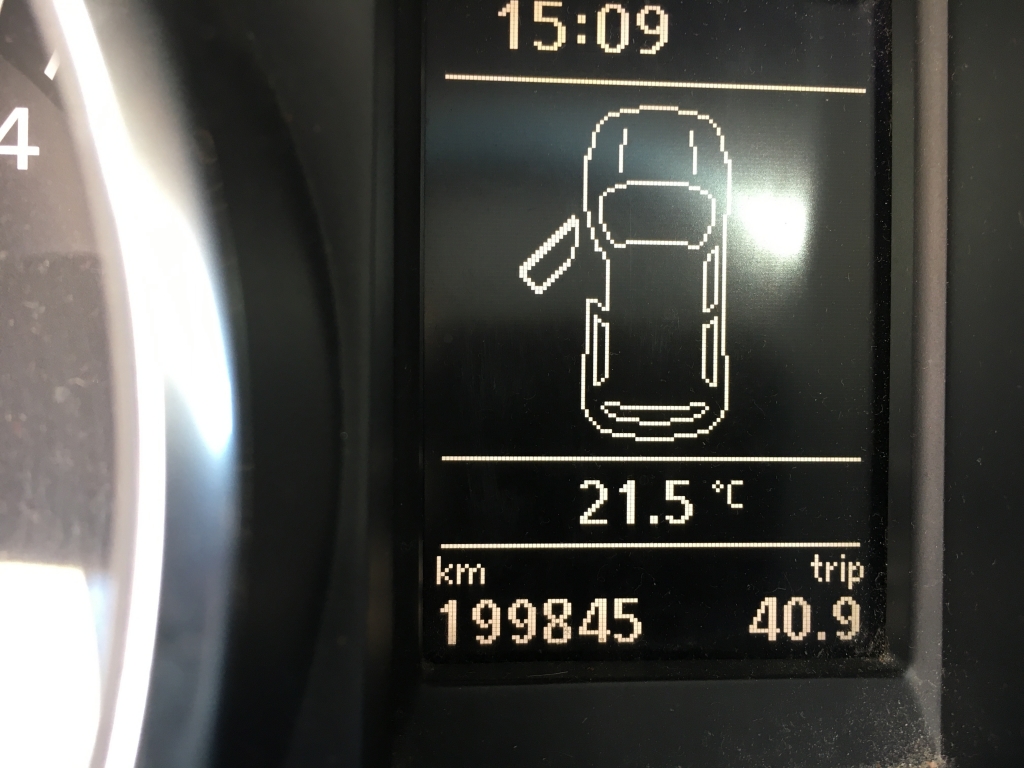 VOLKSWAGEN GOLF 2.0 TDI 110CV