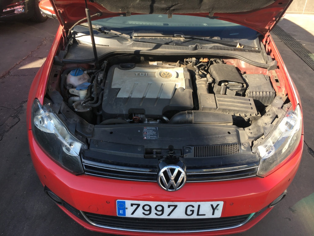 VOLKSWAGEN GOLF 2.0 TDI 110CV