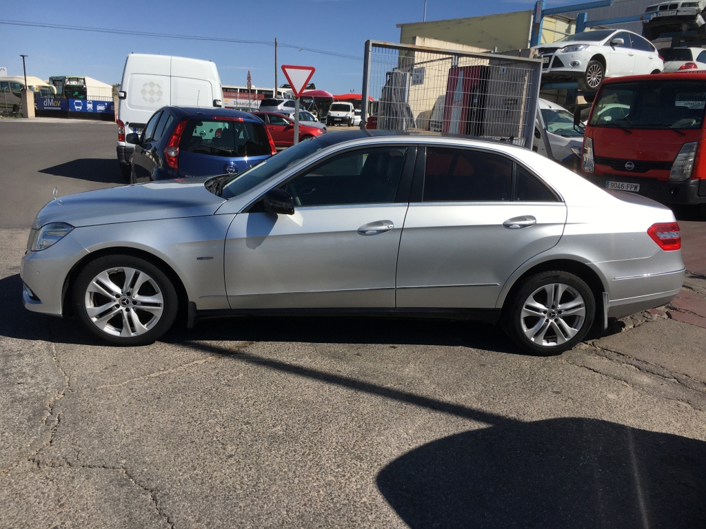 MERCEDES E-350 3.0 CDI 231CV AUT