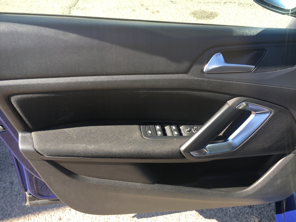 PEUGEOT 308 SW STYLE BLUE HDI 1.5 130CV AUT