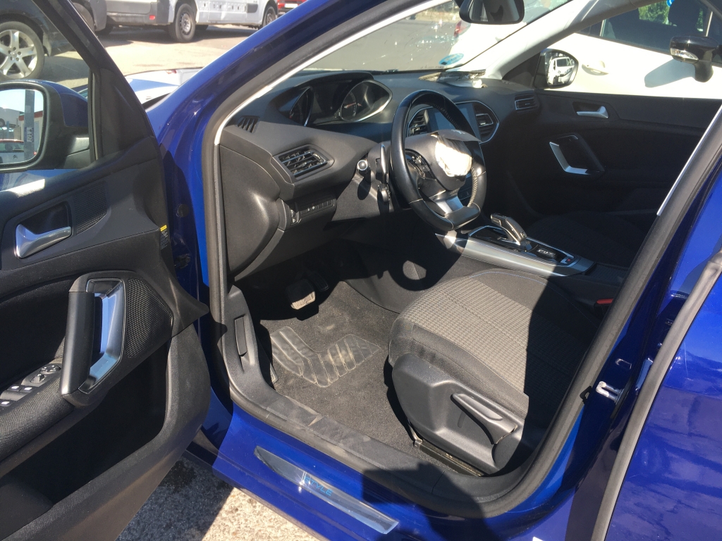 PEUGEOT 308 SW STYLE BLUE HDI 1.5 130CV AUT