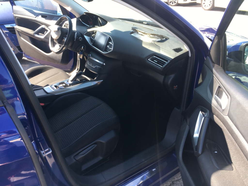 PEUGEOT 308 SW STYLE BLUE HDI 1.5 130CV AUT