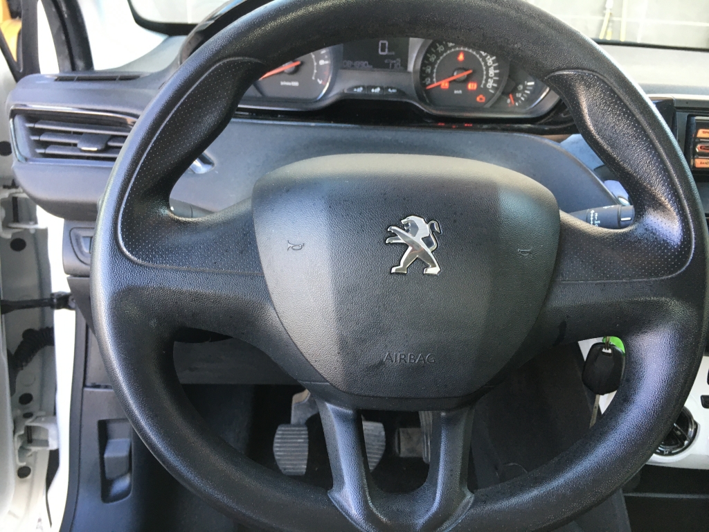 PEUGEOT 208 1.0 INY 68CV