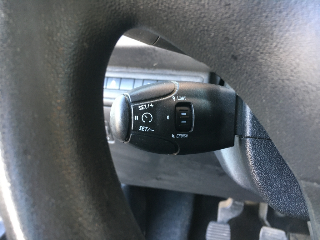 PEUGEOT 208 1.0 INY 68CV