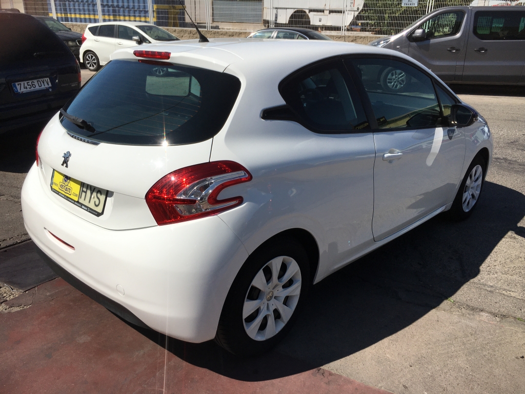 PEUGEOT 208 1.0 INY 68CV