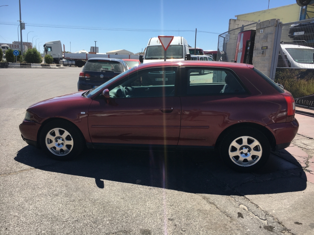 AUDI A3 1.6 INY 102CV