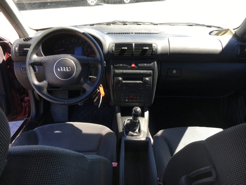 AUDI A3 1.6 INY 102CV