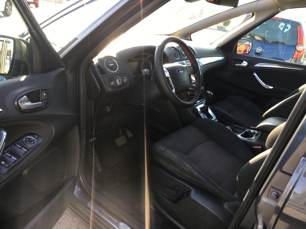 FORD S-MAX 2.0 CDTI 140CV AUT 7 PLAZAS