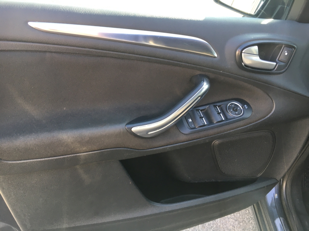 FORD S-MAX 2.0 CDTI 140CV AUT 7 PLAZAS