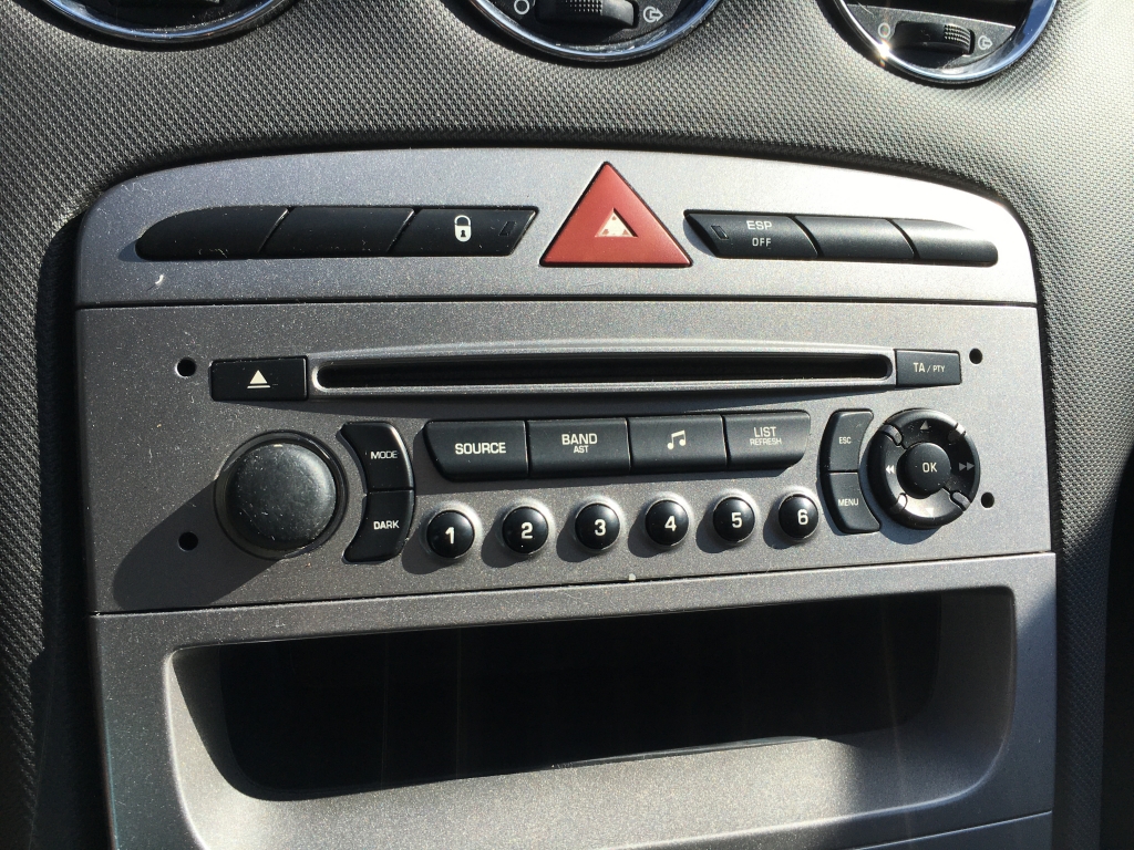 PEUGEOT 308 1.6 HDI 92CV