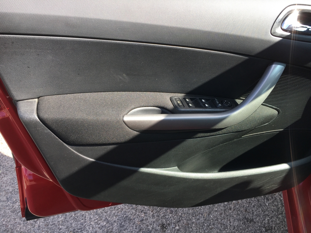 PEUGEOT 308 1.6 HDI 92CV