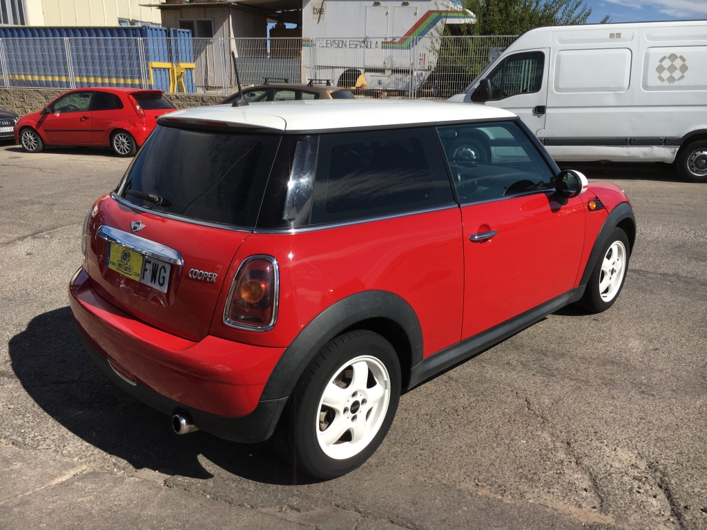 MINI COOPER 1.6 INY 120CV