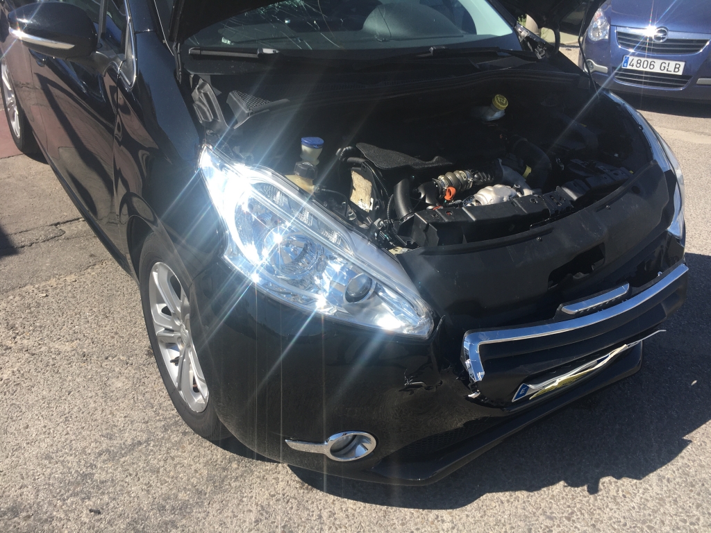 PEUGEOT 208 1.6 HDI 92CV